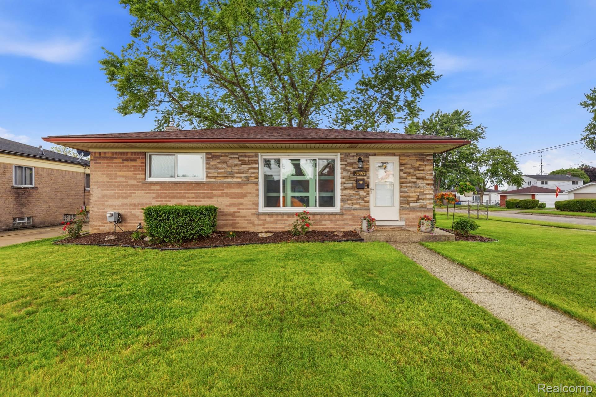 31469, Newport, Warren, Michigan, 48088