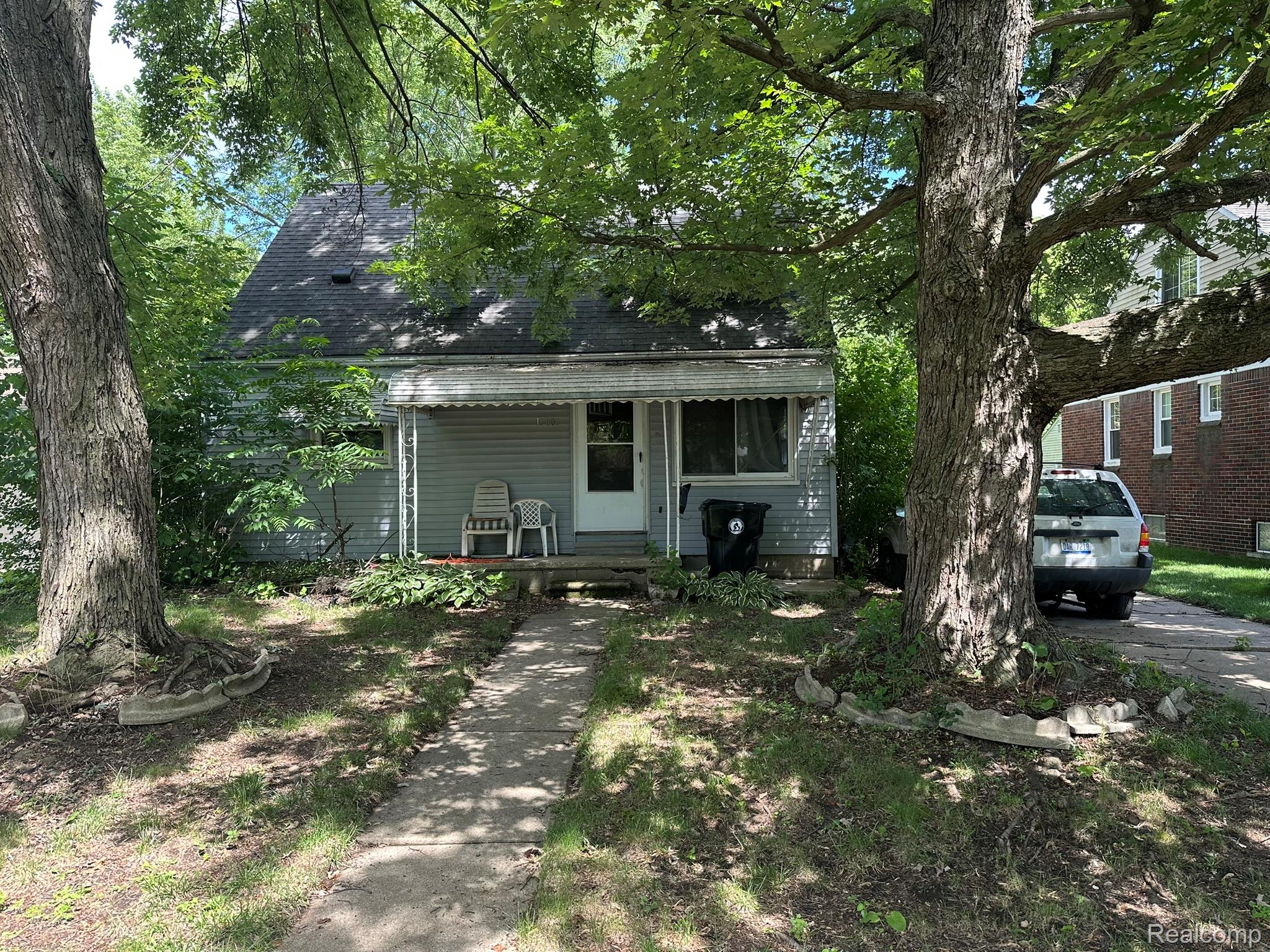 15808, Norborne, Redford, Michigan, 48239