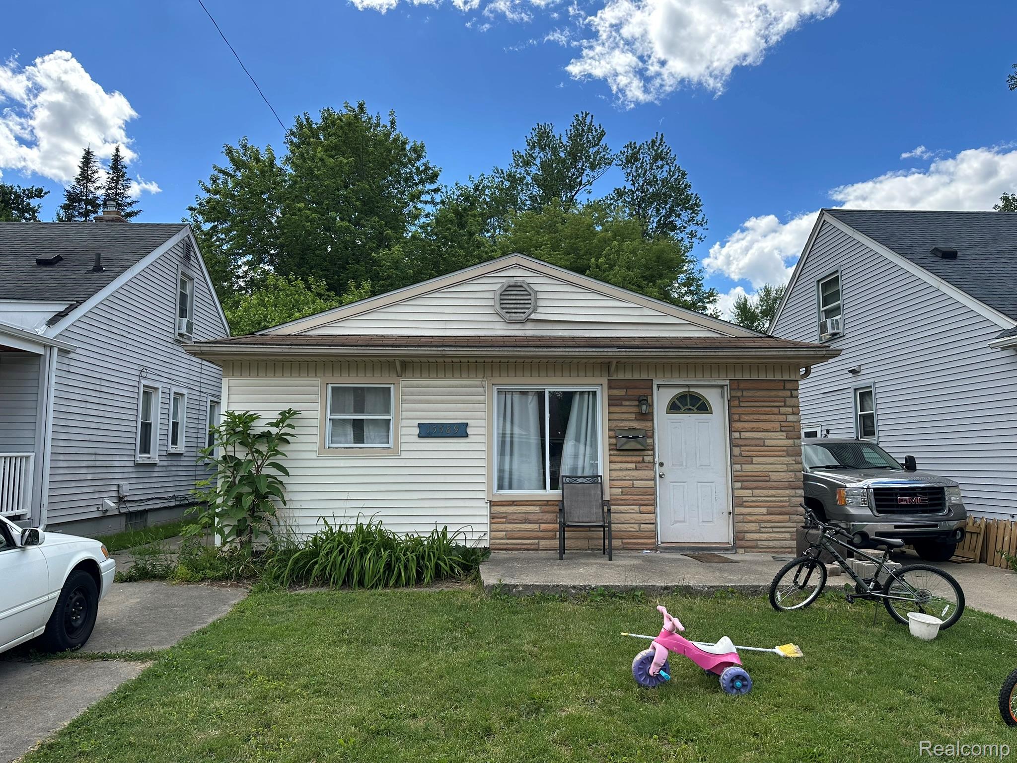 15589, Norborne, Redford, Michigan, 48239