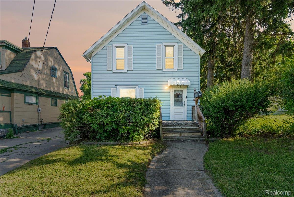 726, Willow, Lansing, Michigan, 48906
