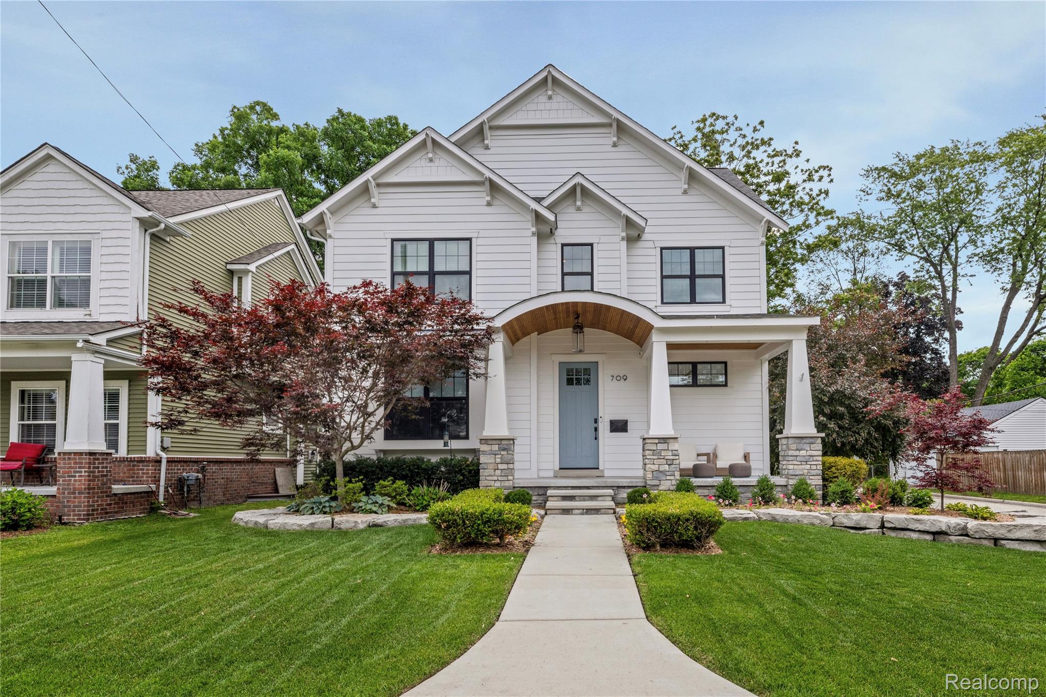 709, Blair, Royal Oak, Michigan, 48067