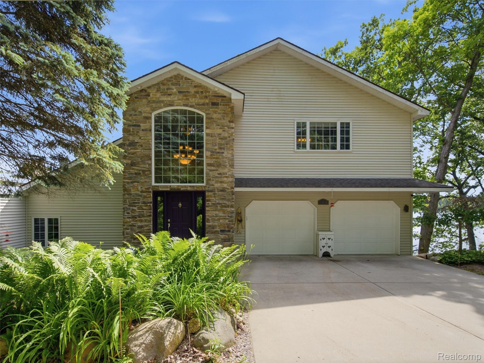 14478, Bouchner, Linden, Michigan, 48451