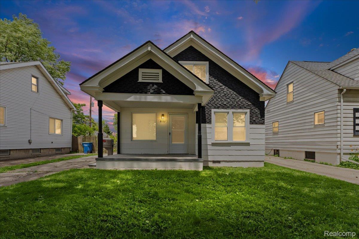 8057, Paige, Warren, Michigan, 48089