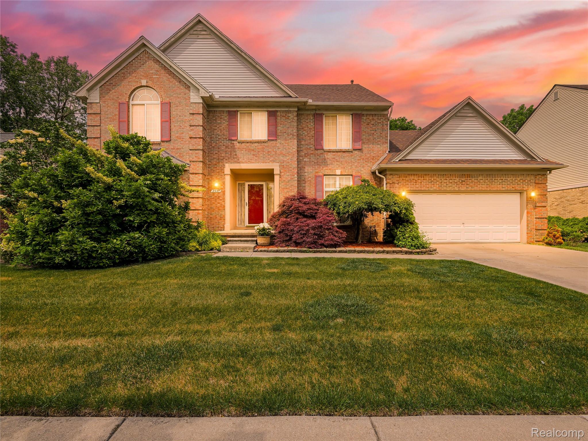 2931, Briarwood, Troy, Michigan, 48085