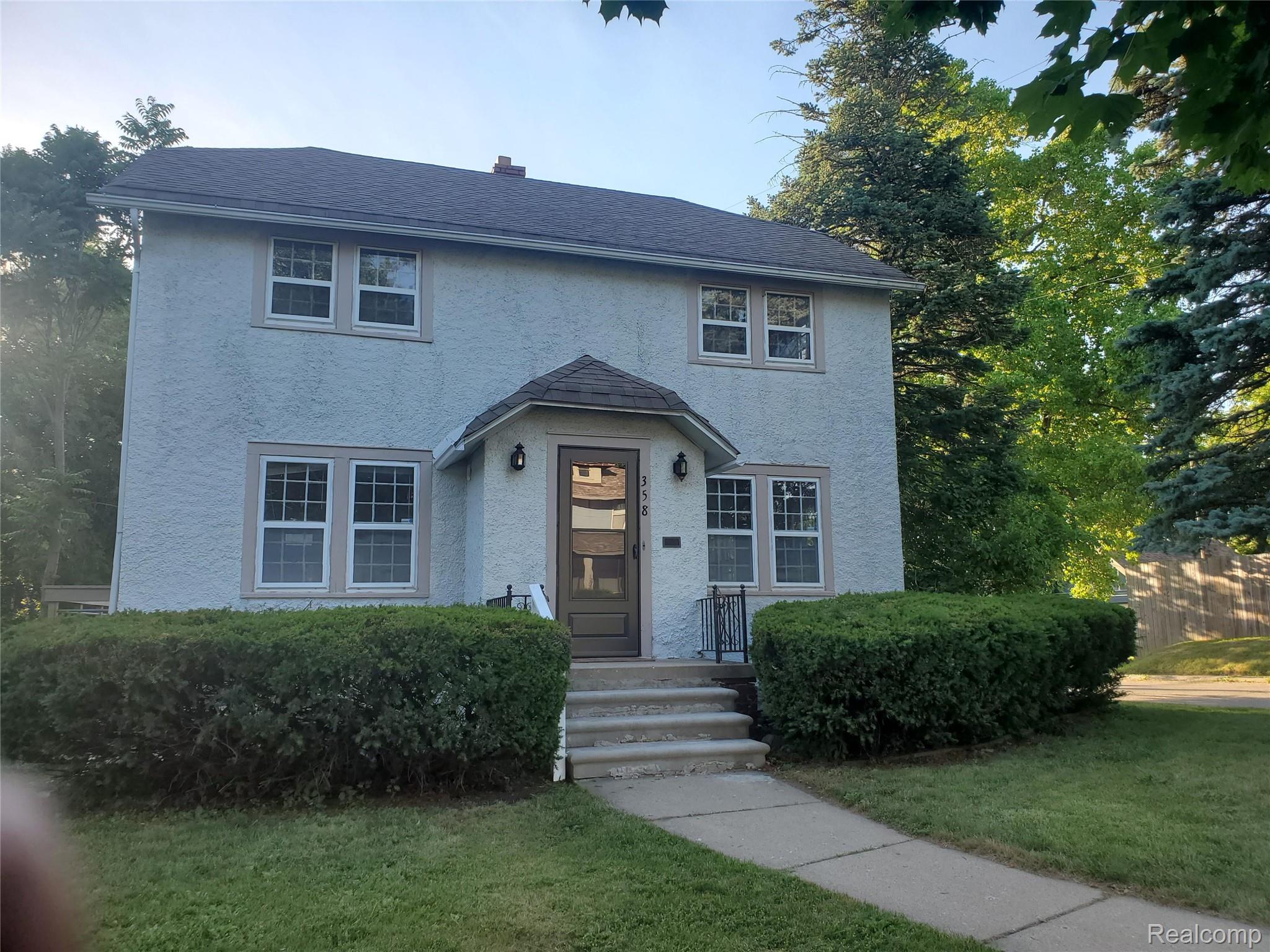 358, Iroquois, Pontiac, Michigan, 48341