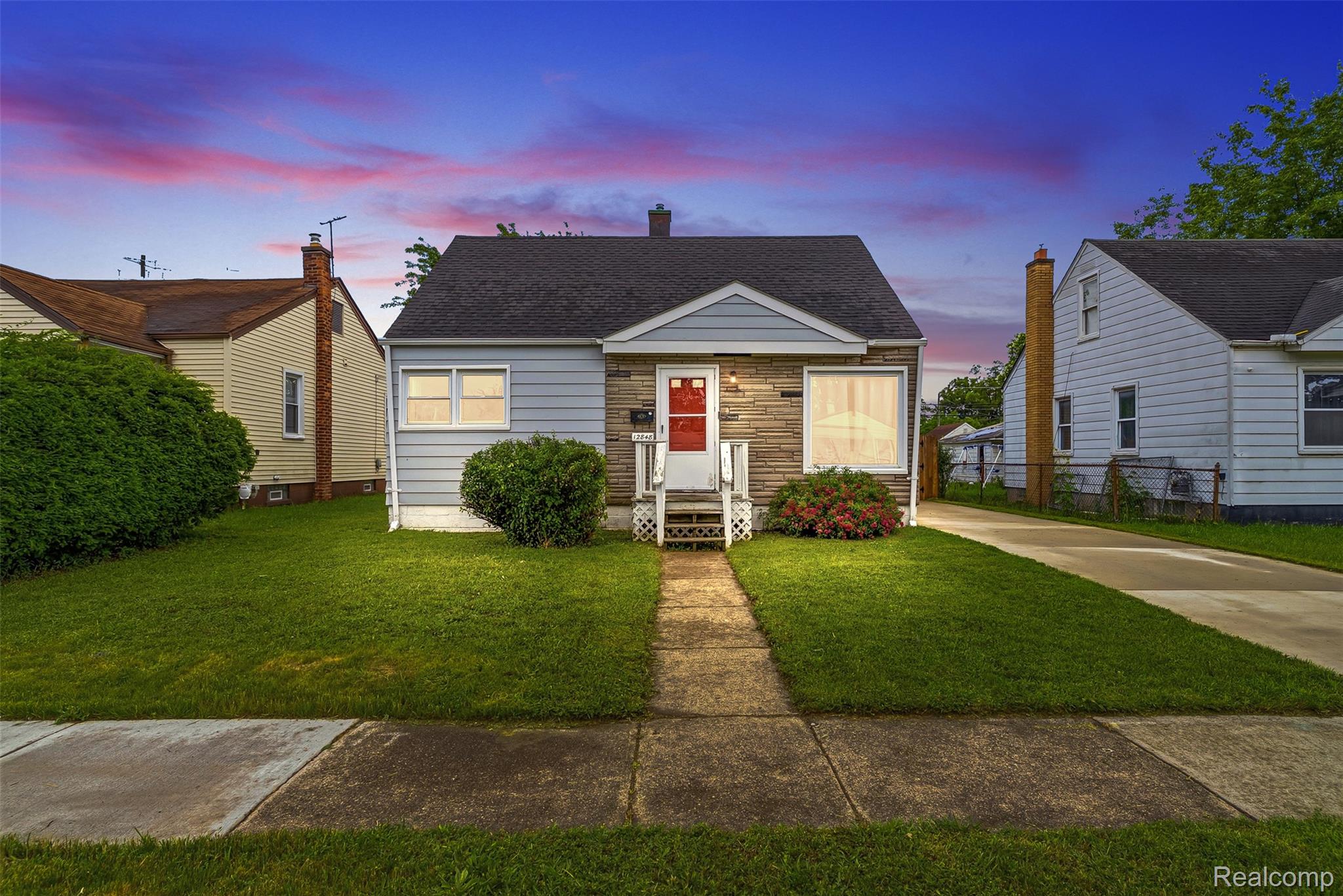 12848, Vernon, Warren, Michigan, 48089
