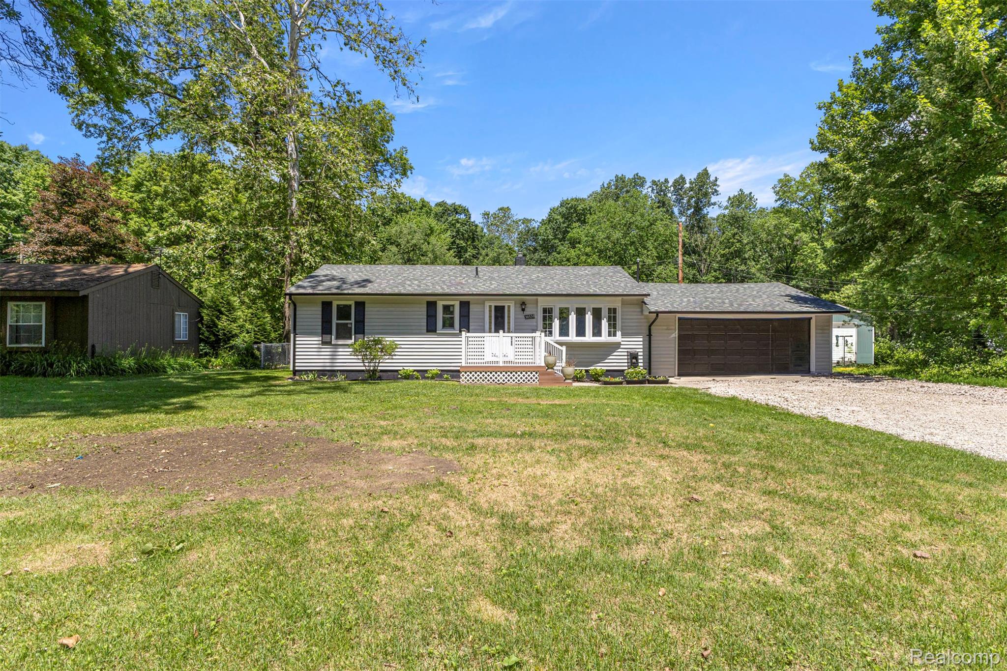38530, Superior, Romulus, Michigan, 48174