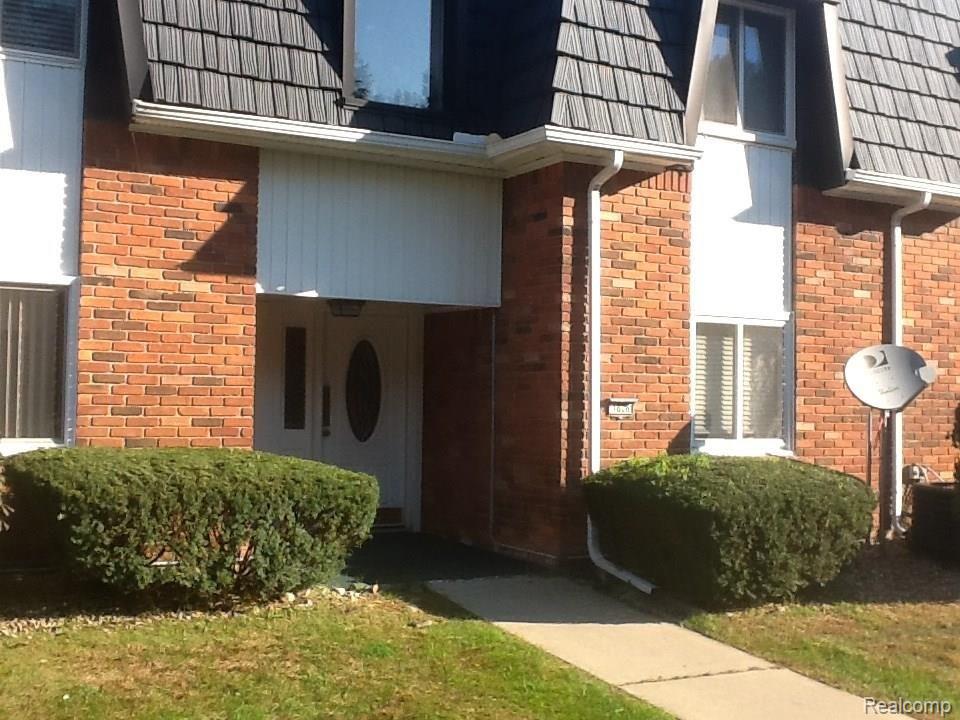 1826, COLONIAL VILLAGE, #1, Waterford, Michigan, 48328