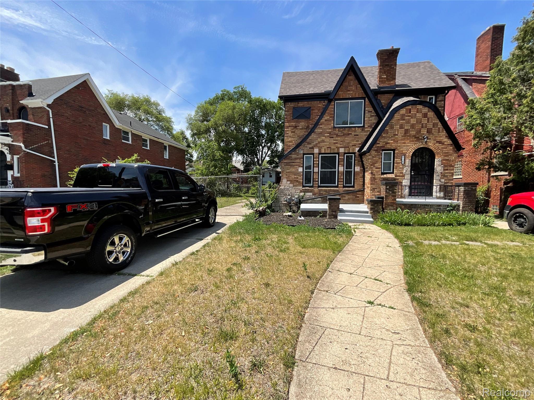 17165, Wisconsin, Detroit, Michigan, 48221