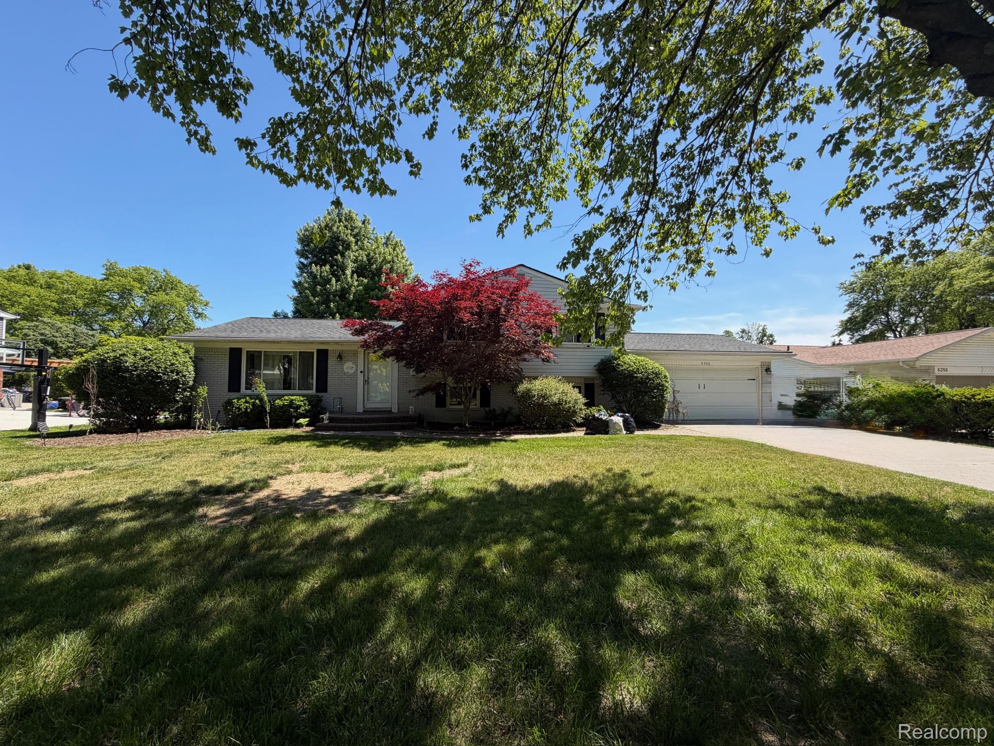 6366, Walker, Troy, Michigan, 48085