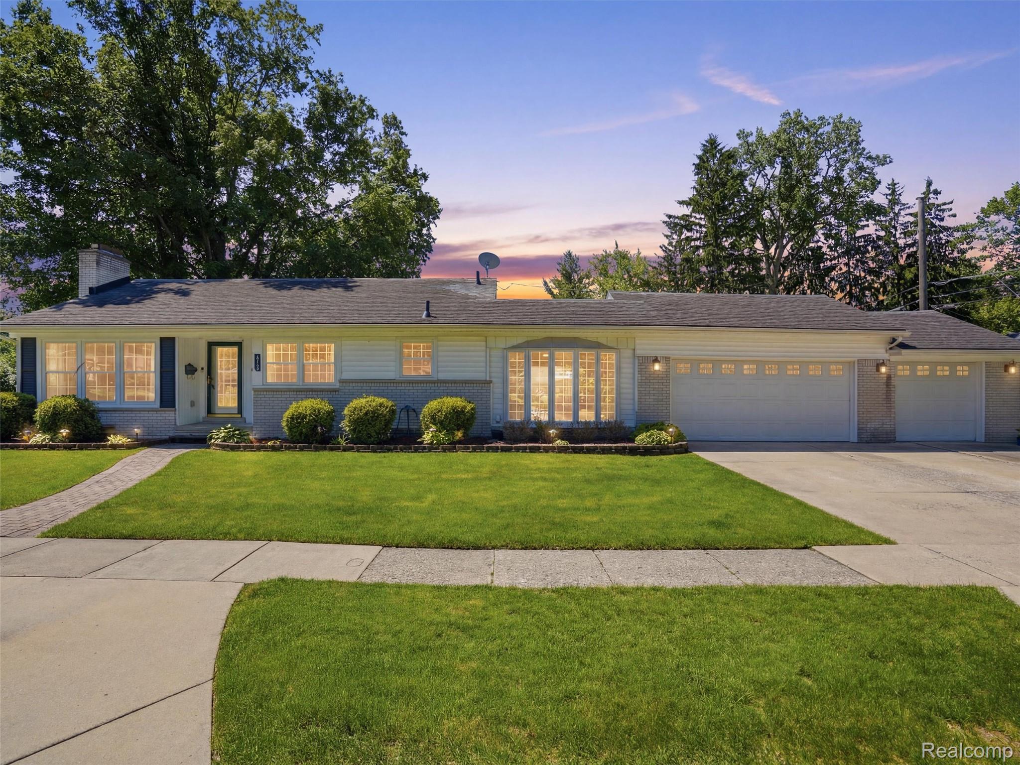 34155, Oakdale, Livonia, Michigan, 48154