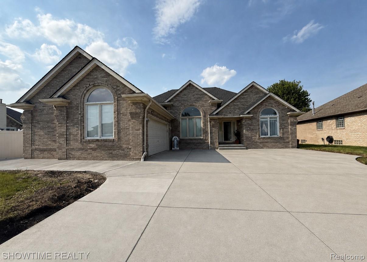 21523, Mackenzie, Macomb, Michigan, 48044