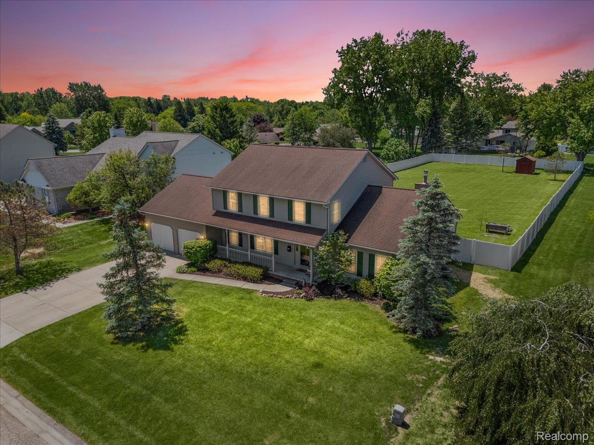 1420, Bush Creek, Grand Blanc, Michigan, 48439