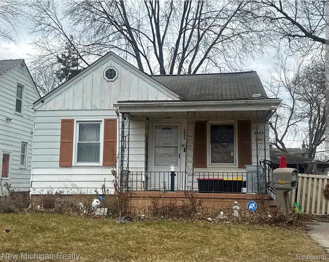 2090, Russell, Lincoln Park, Michigan, 48146