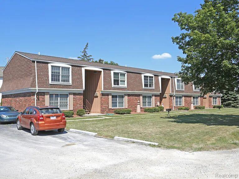 39440, Muffatt, Harrison Township, Michigan, 48045