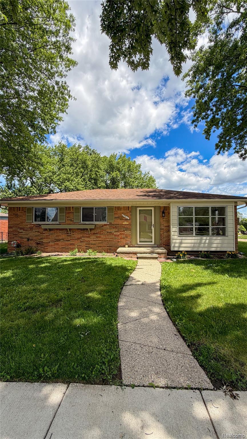 29812, Newport, Warren, Michigan, 48088