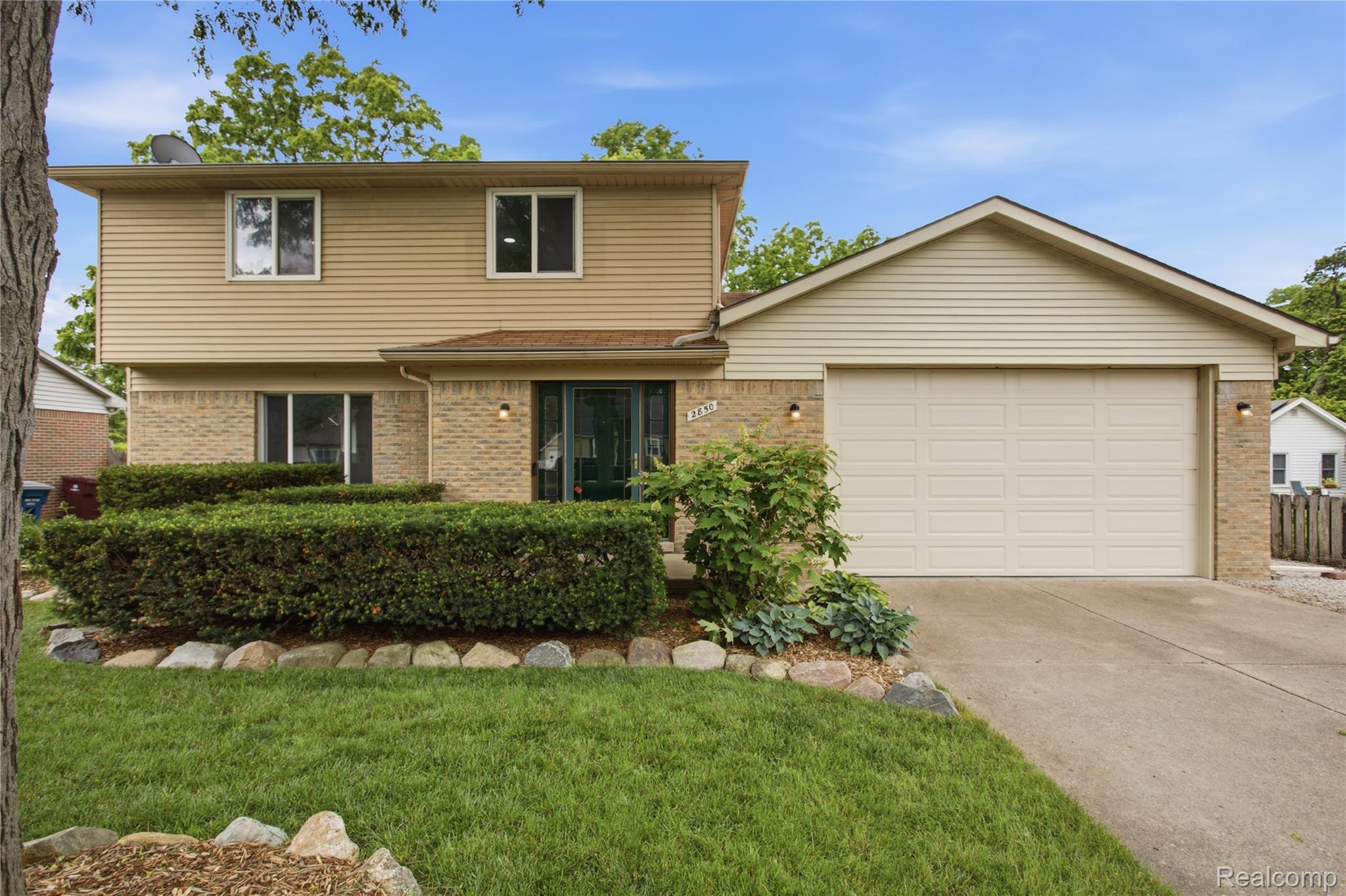 2850, Elmwood, Ann Arbor, Michigan, 48104