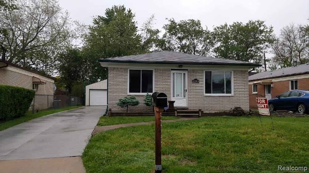 22412, Milner, St. Clair Shores, Michigan, 48081