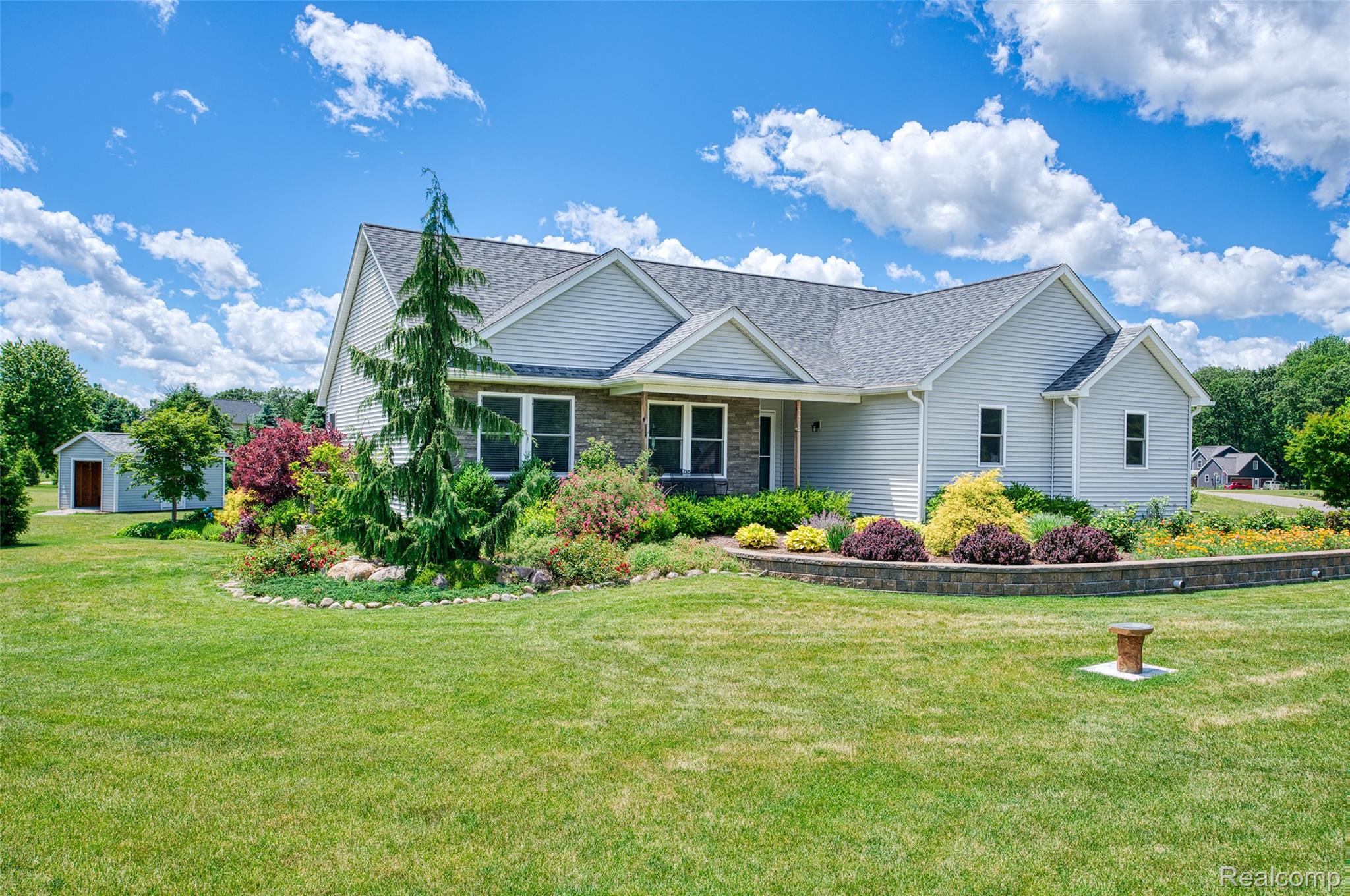 7701, Hidden Circle, Byron, Michigan, 48418