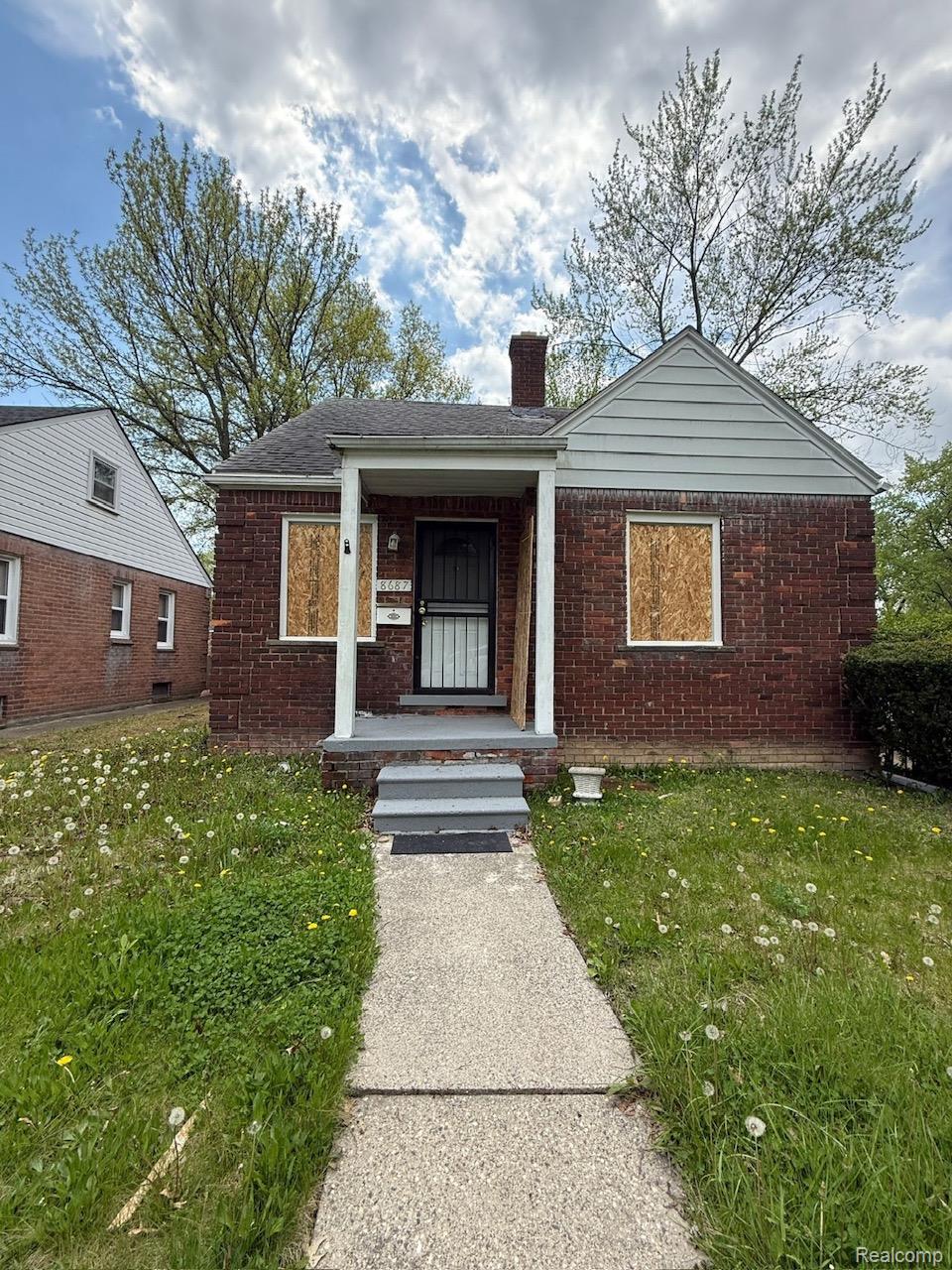 8687, Farmbrook, Detroit, Michigan, 48224