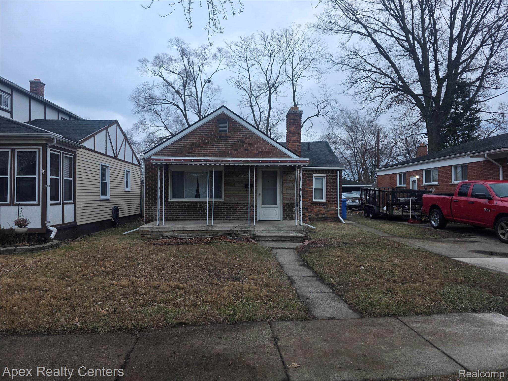 8656, Nightingale, Dearborn Heights, Michigan, 48127
