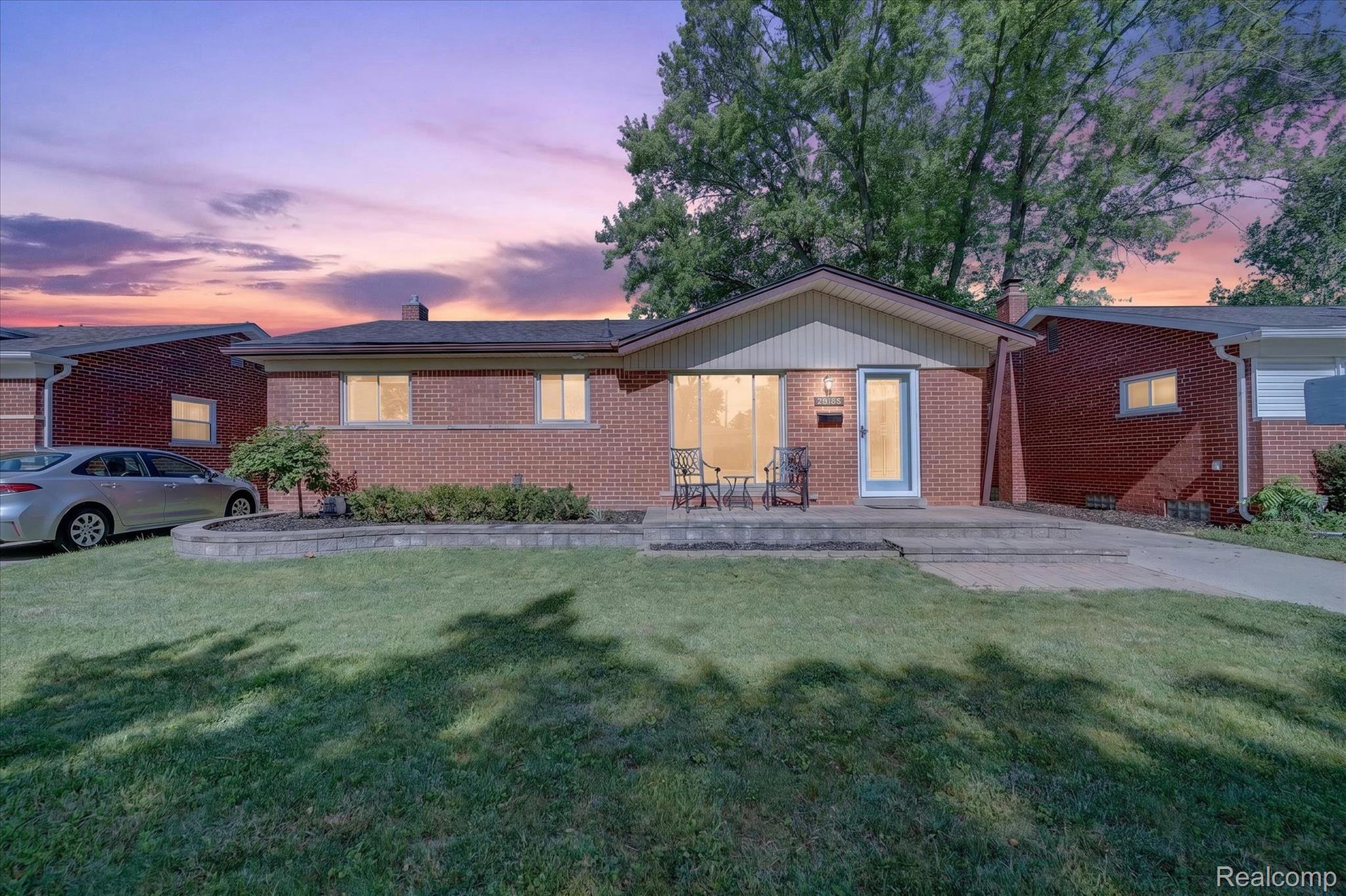 29385, Spoon, Madison Heights, Michigan, 48071