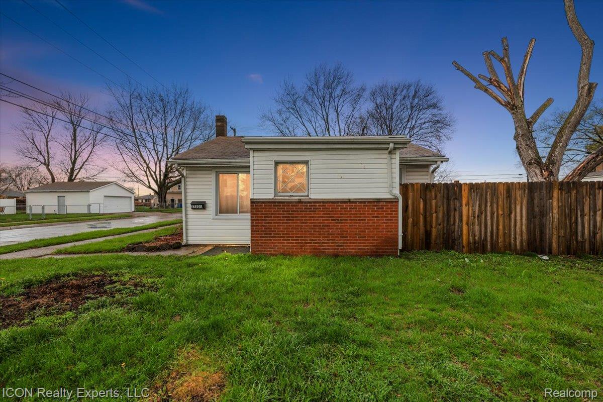 27321, Baldwin, Warren, Michigan, 48092