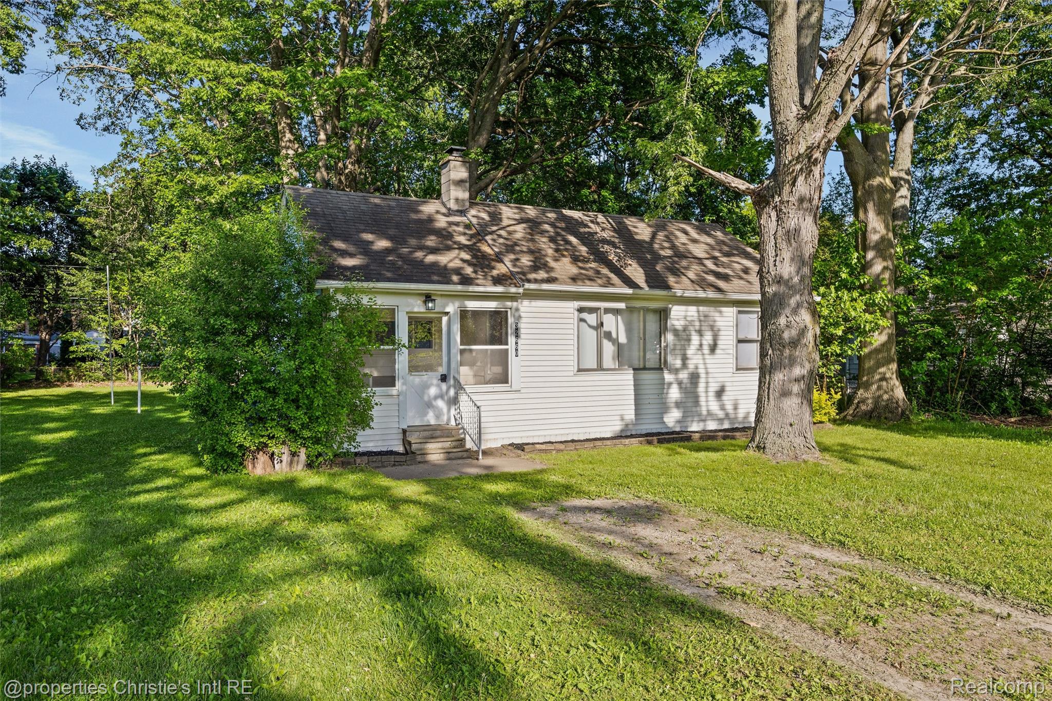 32660, Saint Vincent, Warren, Michigan, 48092