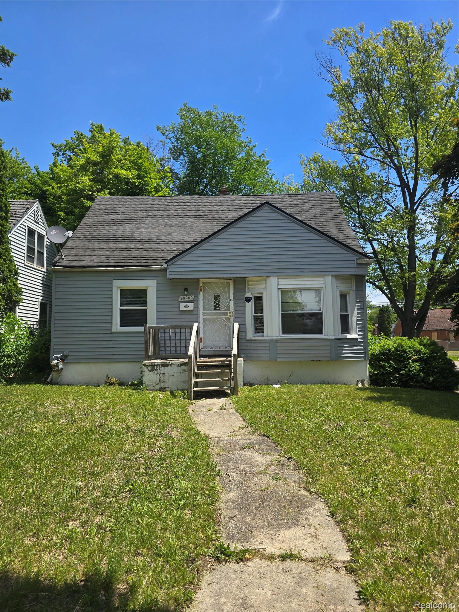 20200, Lindsay, Detroit, Michigan, 48235