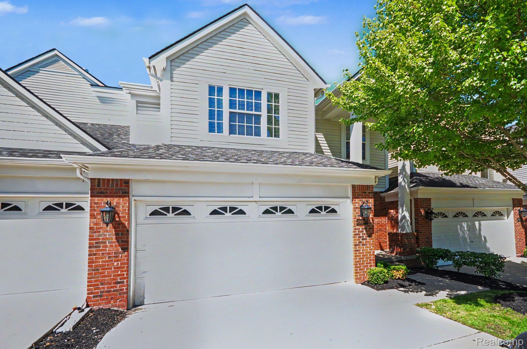 29307, Douglas, Novi, Michigan, 48377