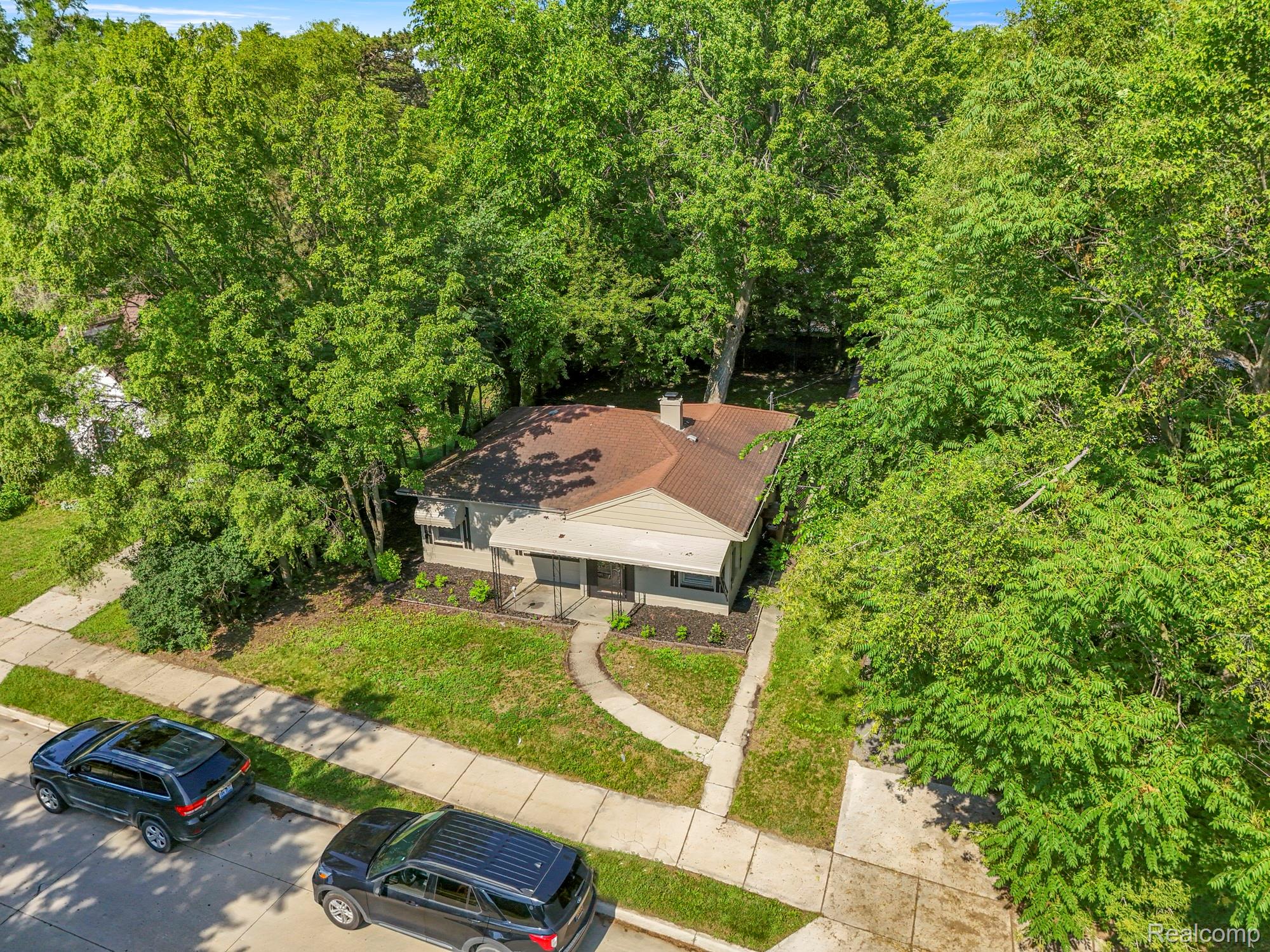 5228, Fletcher, Wayne, Michigan, 48184