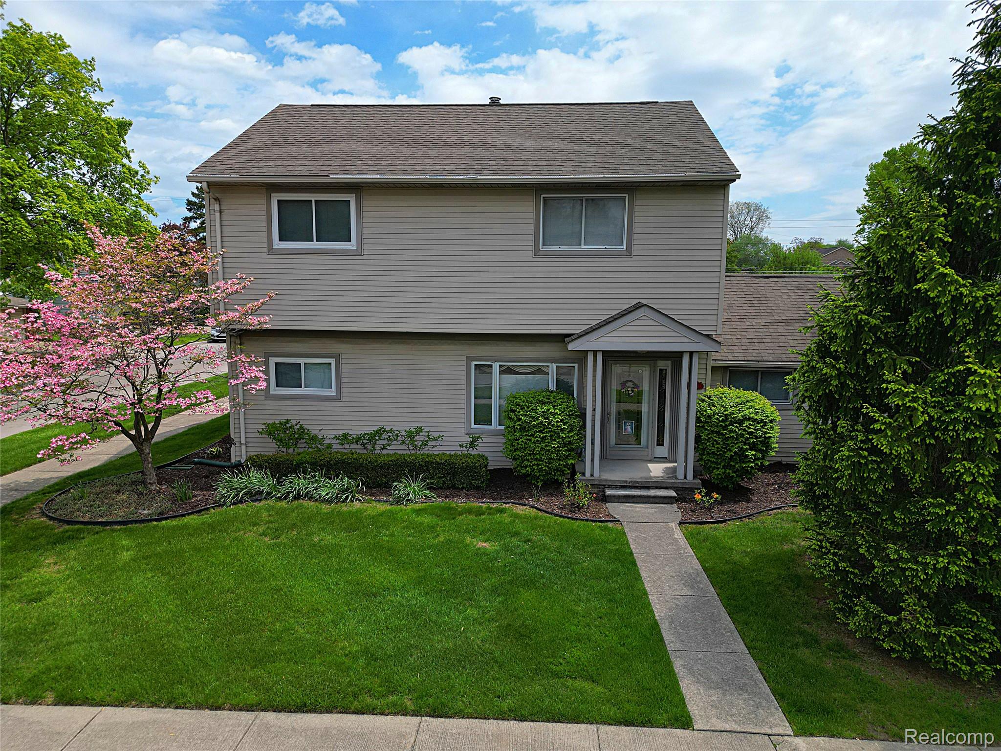 6964, Norborne, Dearborn Heights, Michigan, 48127