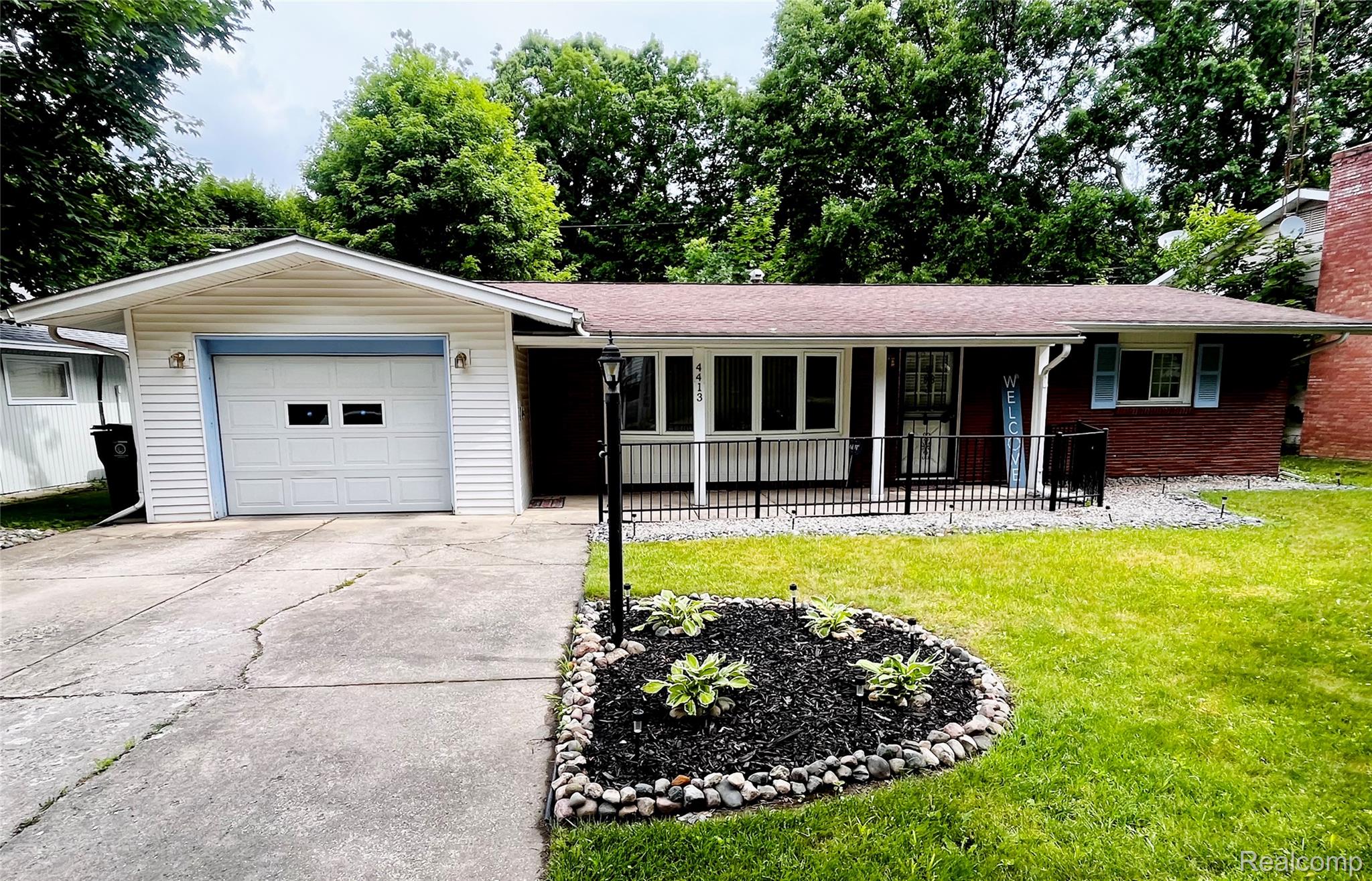 4413, Greenbrook, Flint, Michigan, 48507