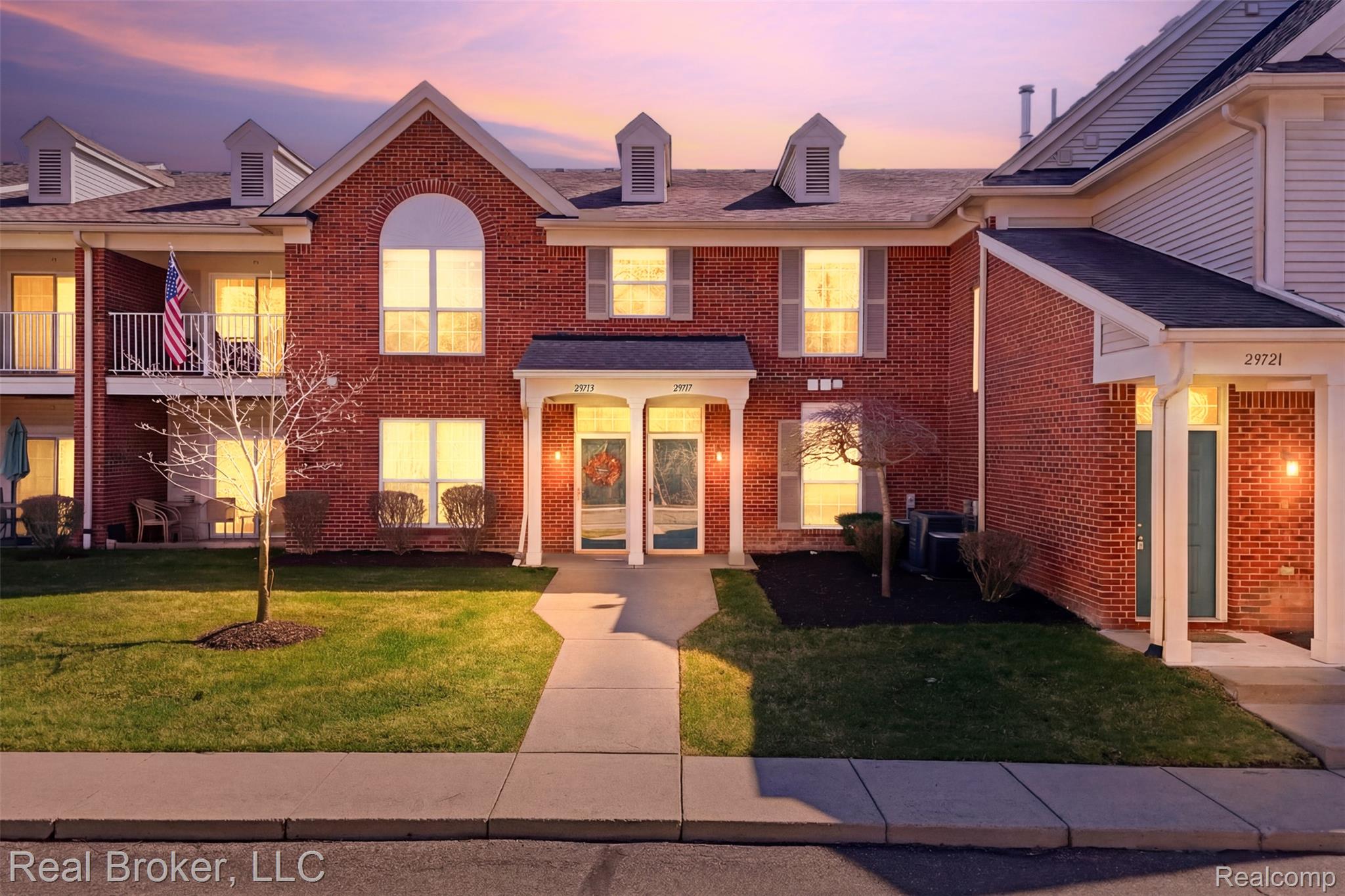 29717, Nottingham, Livonia, Michigan, 48152
