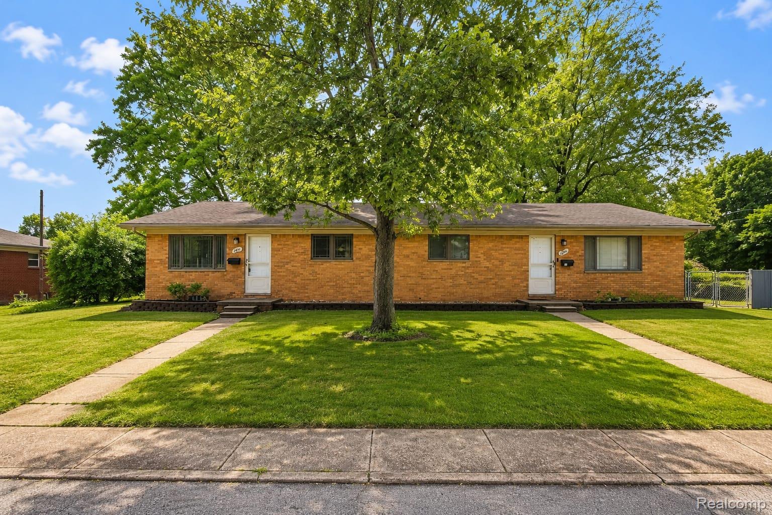 1641-1643, Fairview, Royal Oak, Michigan, 48073