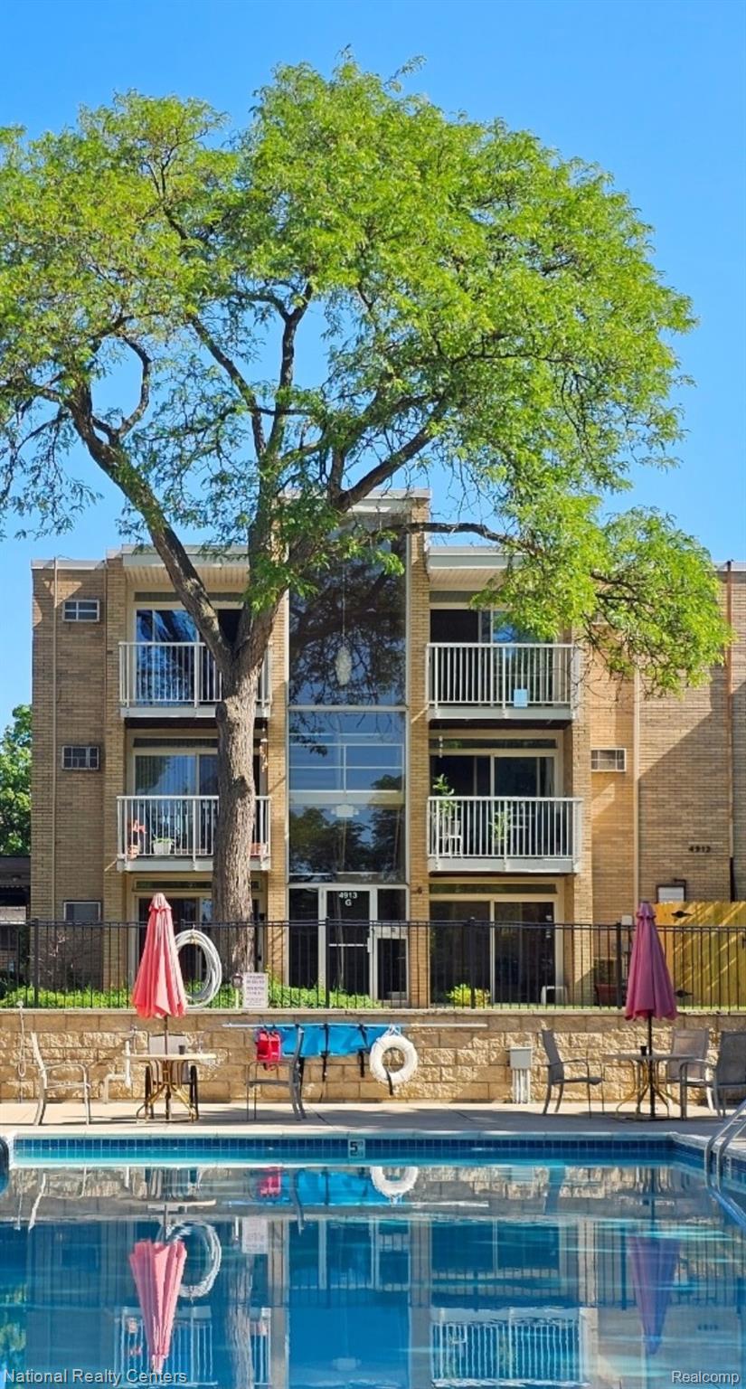 4913 Crooks Road, Crooks Road, #G5, Royal Oak, Michigan, 48073
