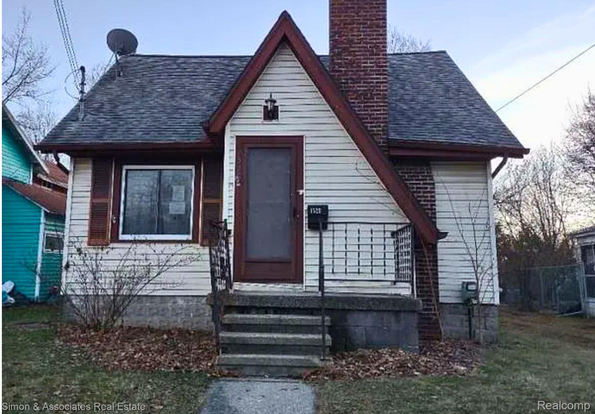1520, Oakland, Lansing, Michigan, 48906