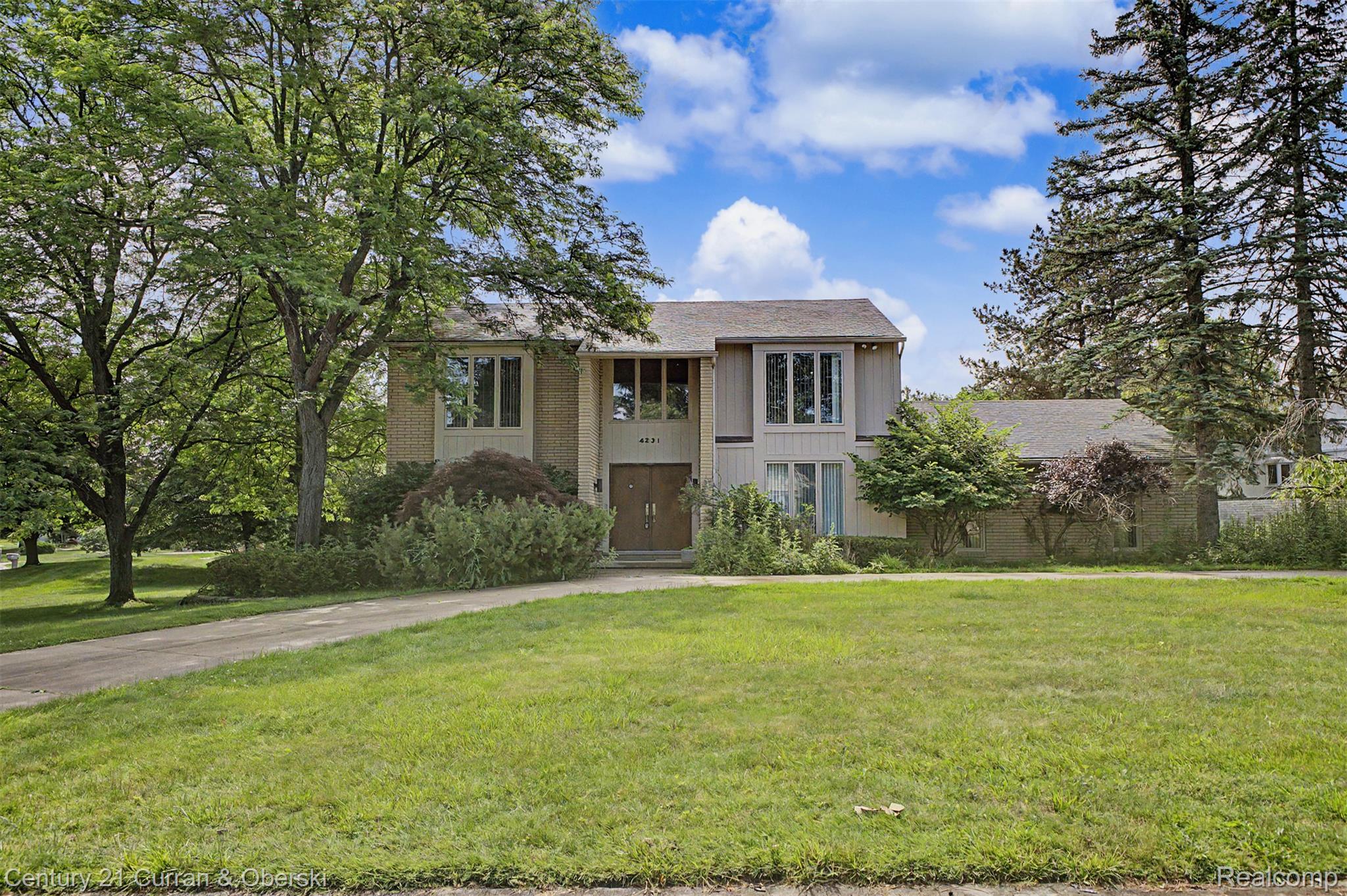 4231, Windridge, West Bloomfield, Michigan, 48323