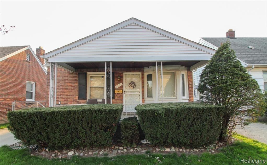 7683, Greenview, Detroit, Michigan, 48228