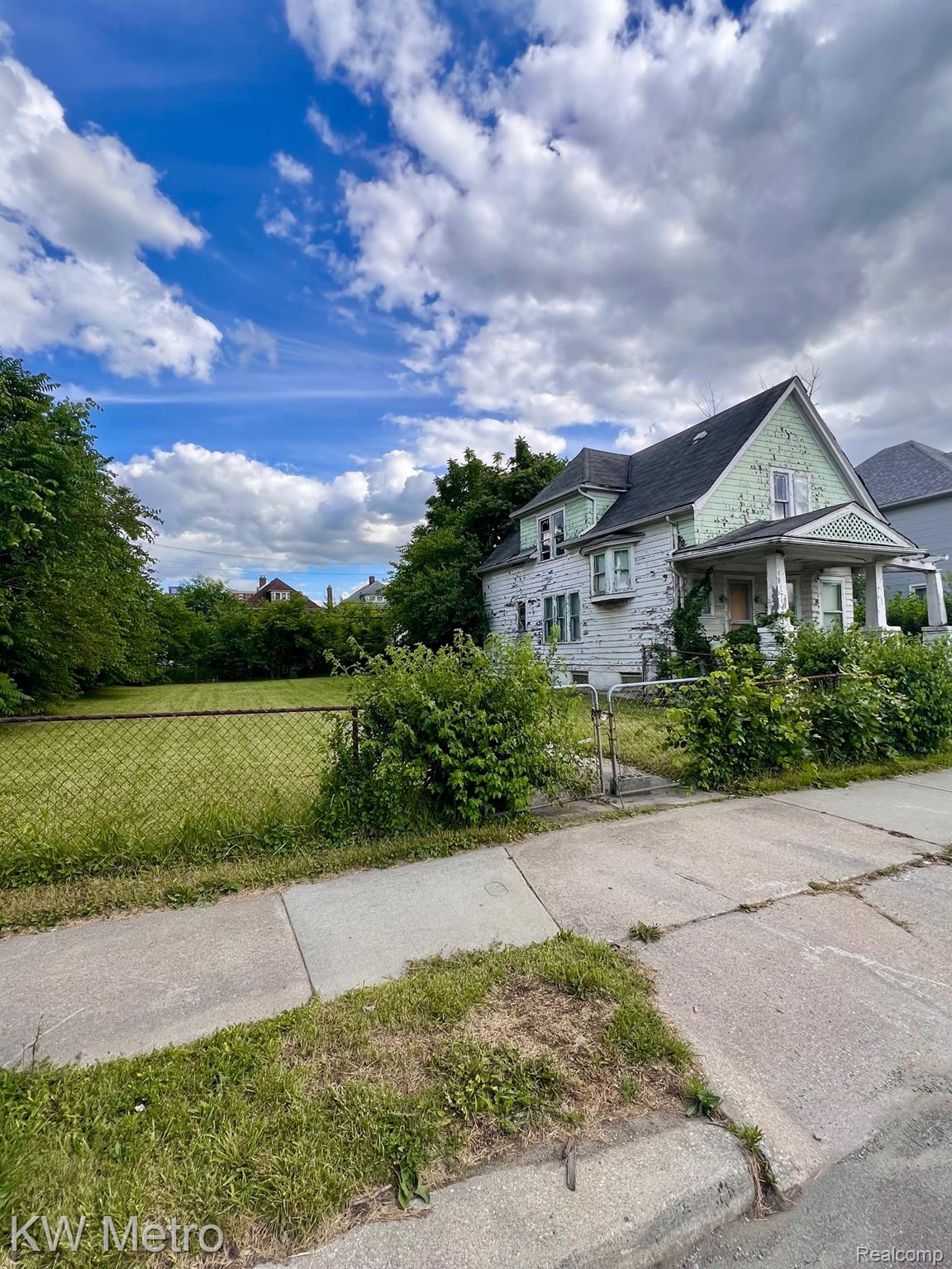 1223, Euclid, Detroit, Michigan, 48202