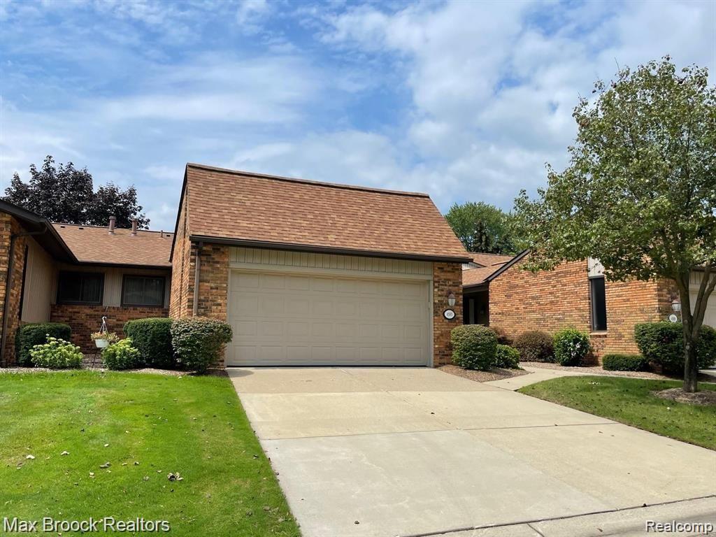 4585, Laurel Club Circle, West Bloomfield, Michigan, 48323