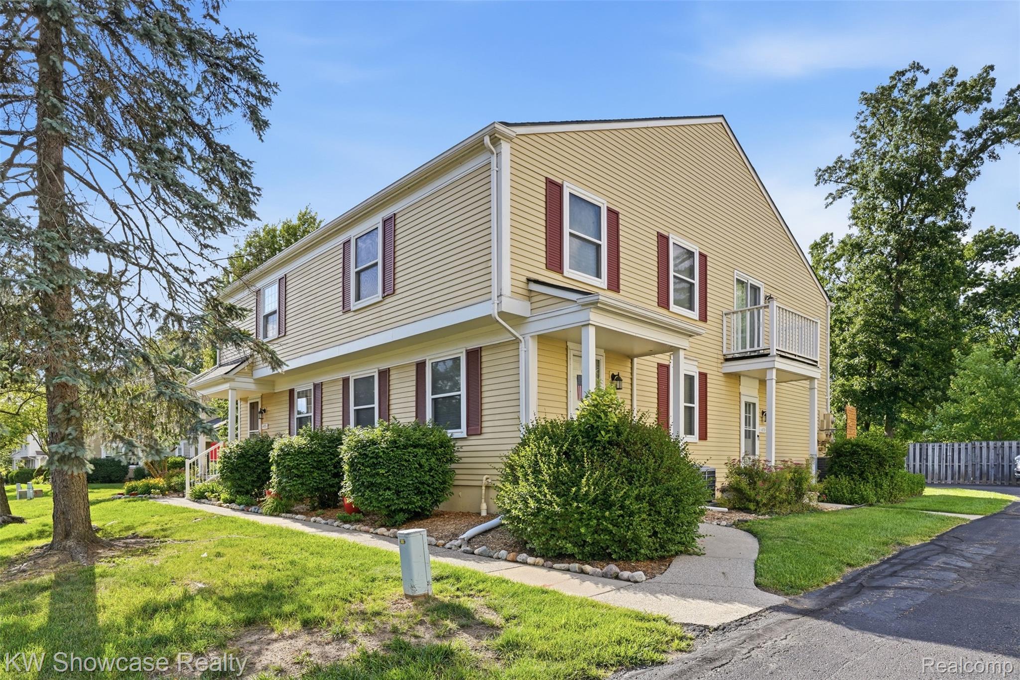 1499, Mariner, Walled Lake, Michigan, 48390