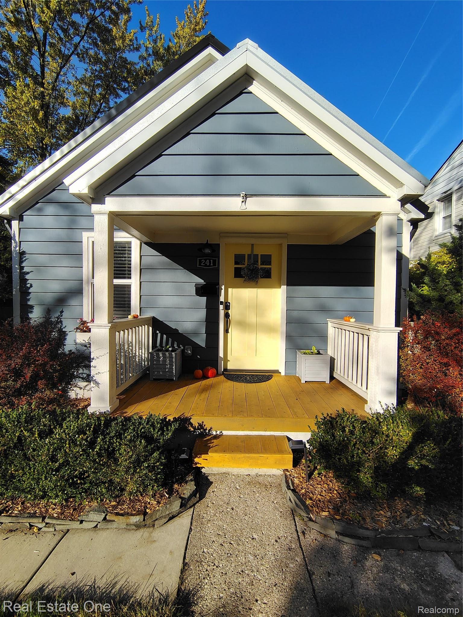 241, Helen, Rochester, Michigan, 48307