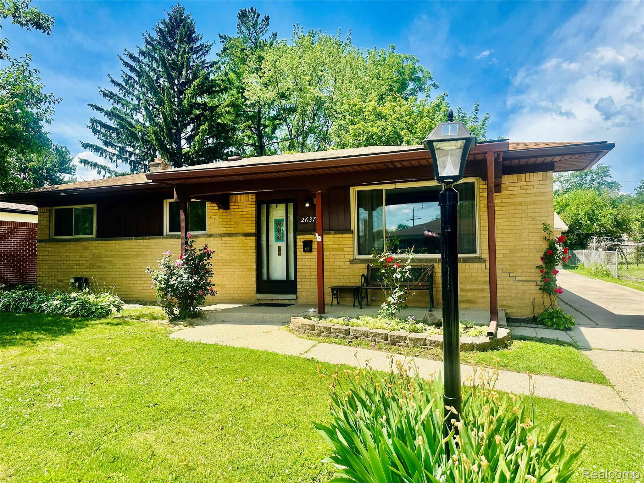 26373, Curie, Warren, Michigan, 48091