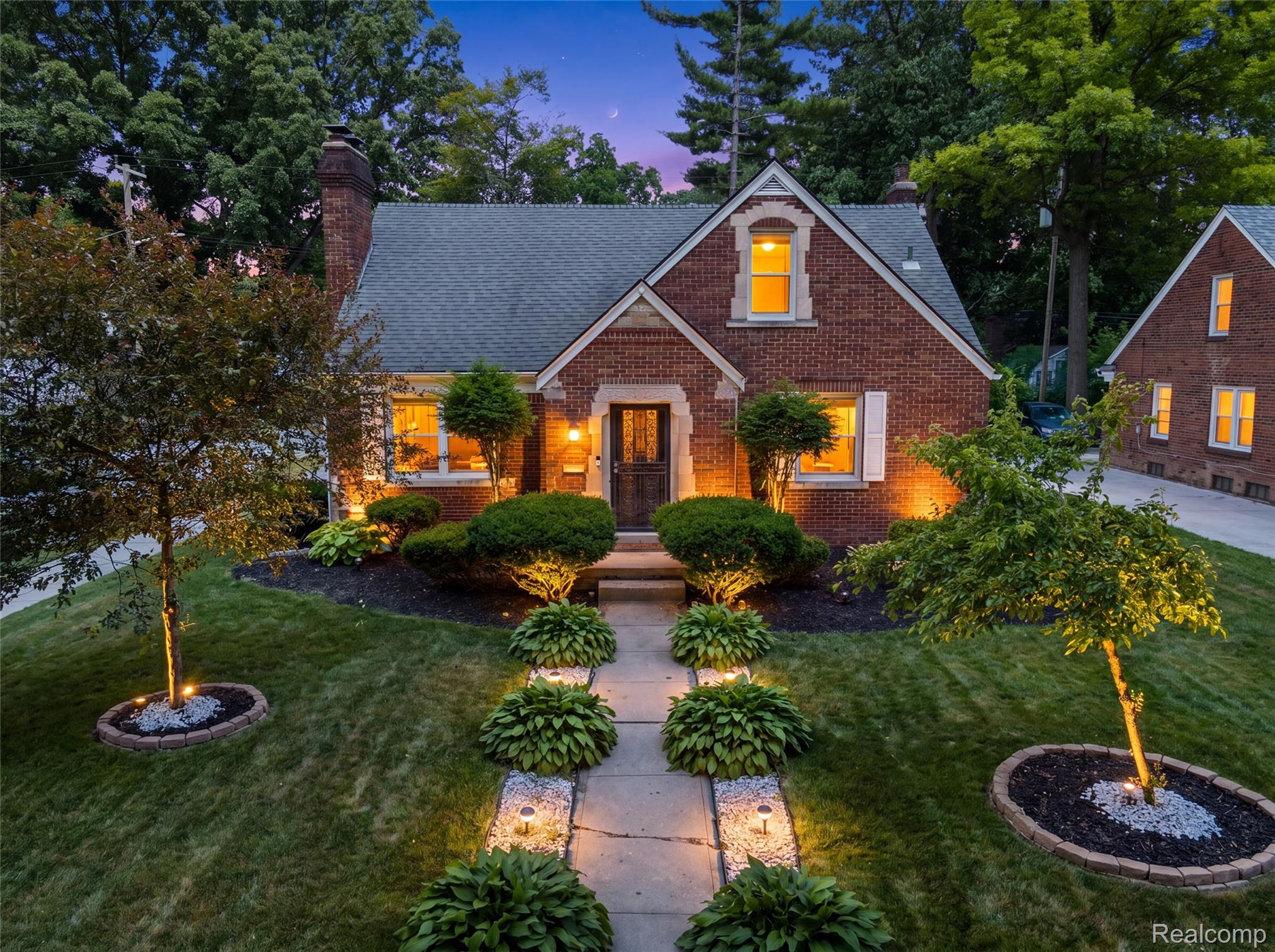 16216, Burgess, Detroit, Michigan, 48219