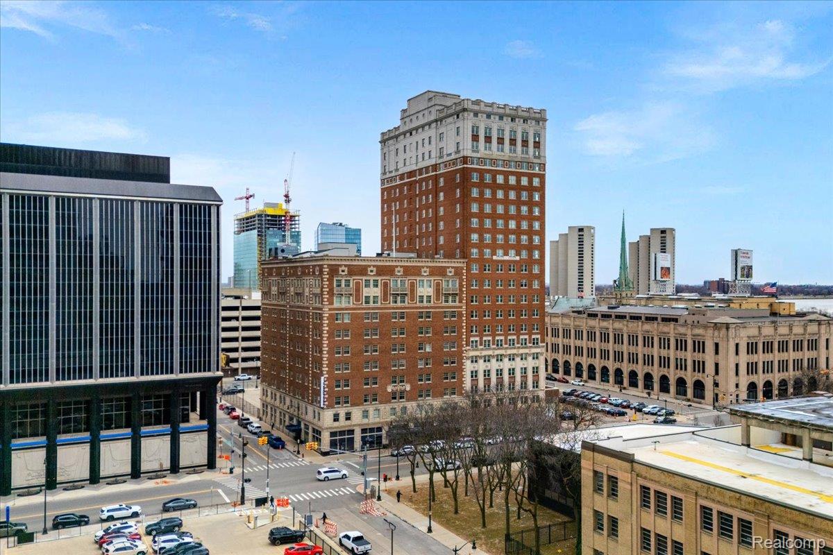 525, LAFAYETTE, #13E, Detroit, Michigan, 48226