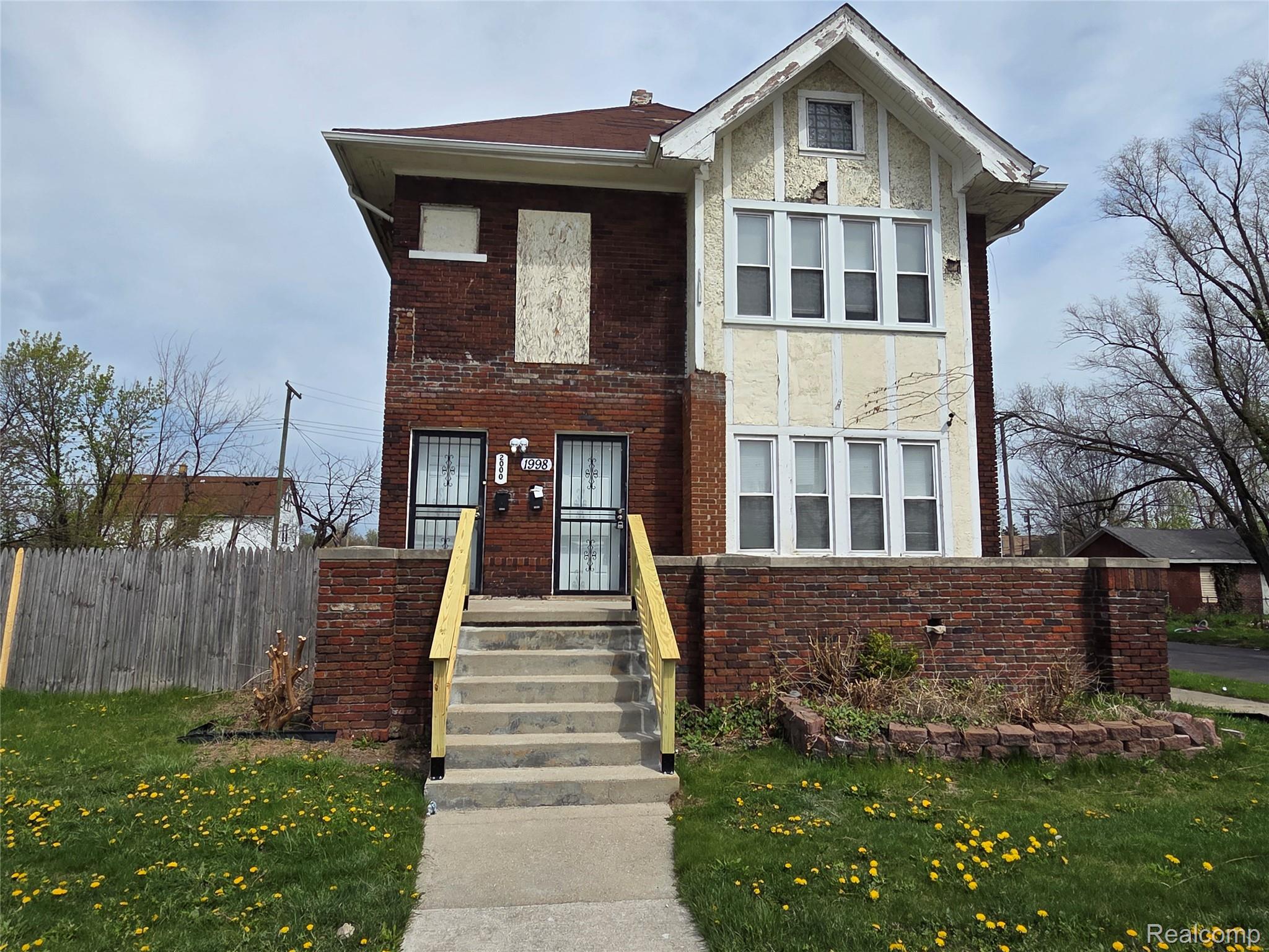 1998, Grand, Detroit, Michigan, 48211
