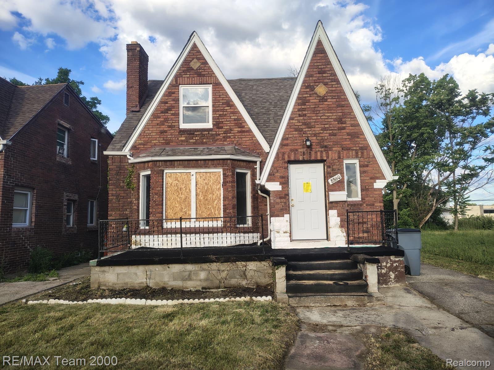 8860, Appoline, Detroit, Michigan, 48228