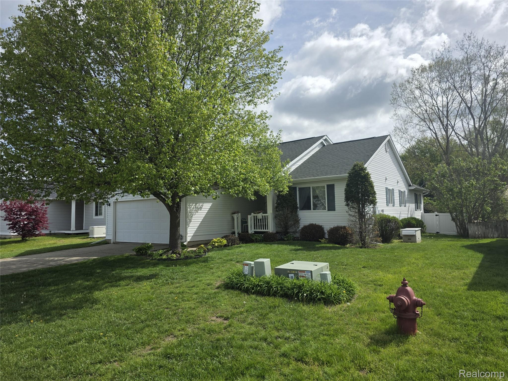 600, Winding River, Williamston, Michigan, 48895