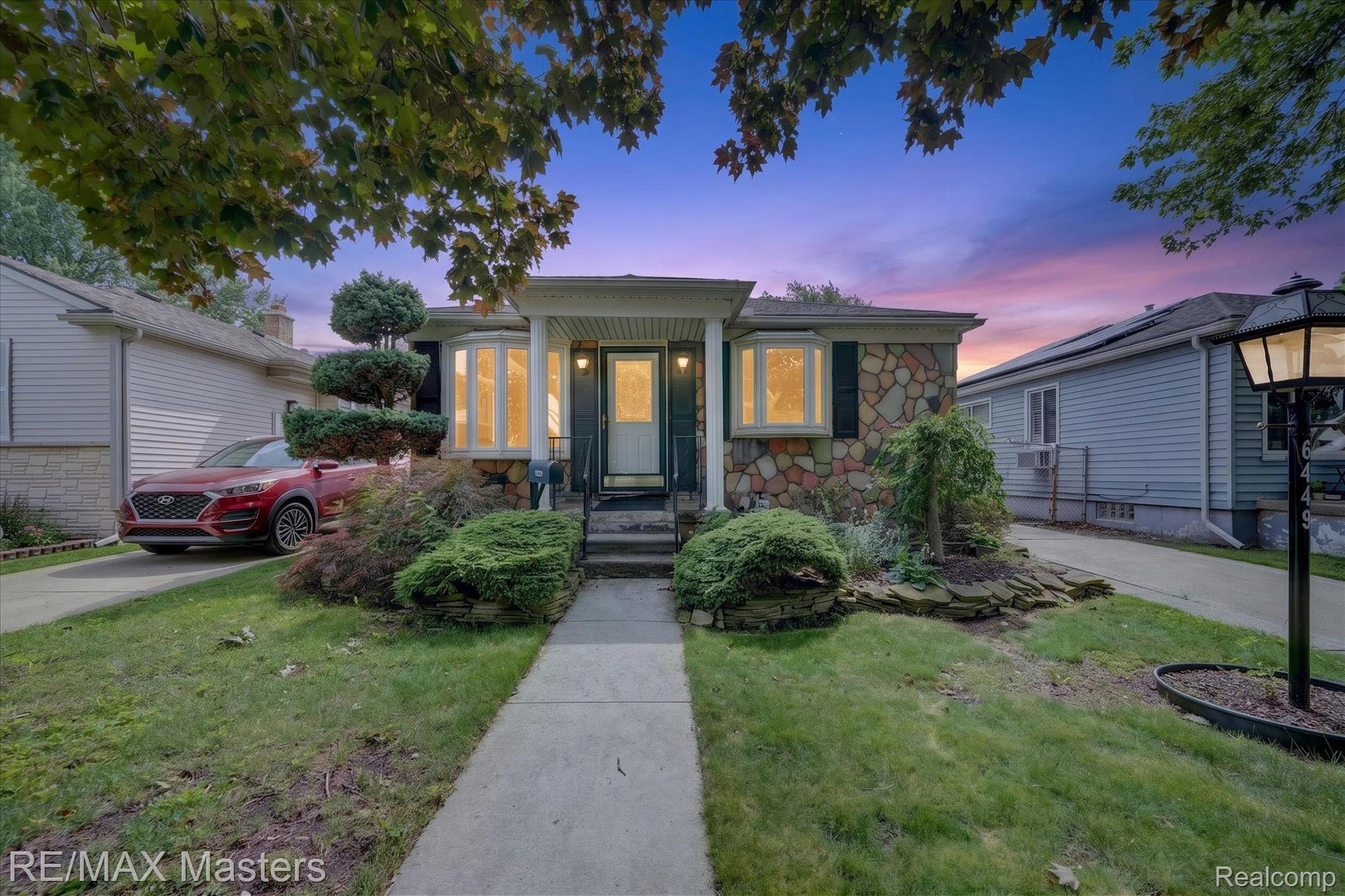 6449, Huron, Taylor, Michigan, 48180